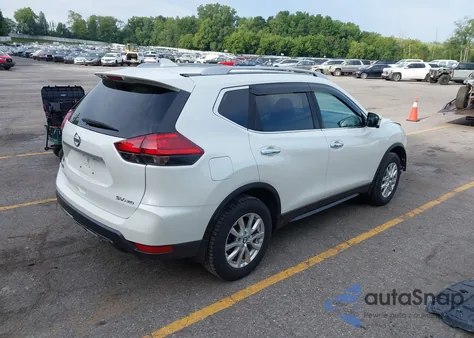 2017 Nissan Rogue S/Sl/Sv z USA, uszkodzony, nr VIN 5N1AT2MV1HC743494